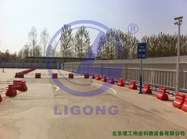 科目二場地考試系統(tǒng)，曲線行駛